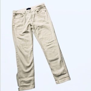 Vince - ladies white leggings / soft feel jeans .